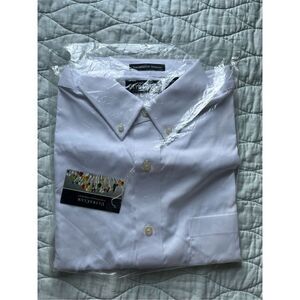 NWT Ultraclub white Oxford shirt - L - 🙂3/$15